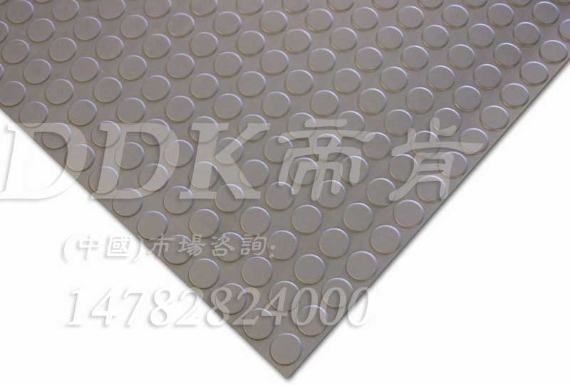 车间地面用什么塑料橡胶地毯好？防油防滑圆币纹地胶地毯